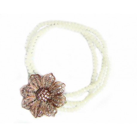 Pulsera con tres vueltas de agatas blancas y flor color cobre con acabado glitter de la colección Miña Xoia - 2-714C