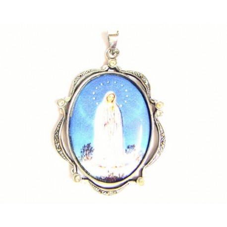 Medalla ovalada de plata con marcasitas y esmalte al fuego con imagen religiosa, Virgen de Fátima  - 50912