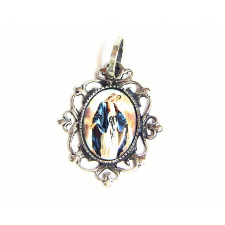 Medalla ovalada de plata y esmalte al fuego con imagen de la Virgen Milagrosa. - 50905