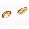 Pendientes oro con forma oval y cierre de presión.