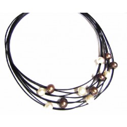 Collar de cuero con terminales de oro  y perlas en dos tonos  - 13581/10