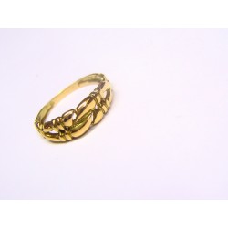 Anillo de oro R82