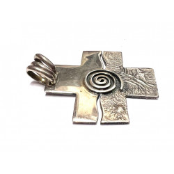 Cruz de plata ancha con símbolo Celta 6X/61