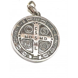 Medalla grande en plata San Benito