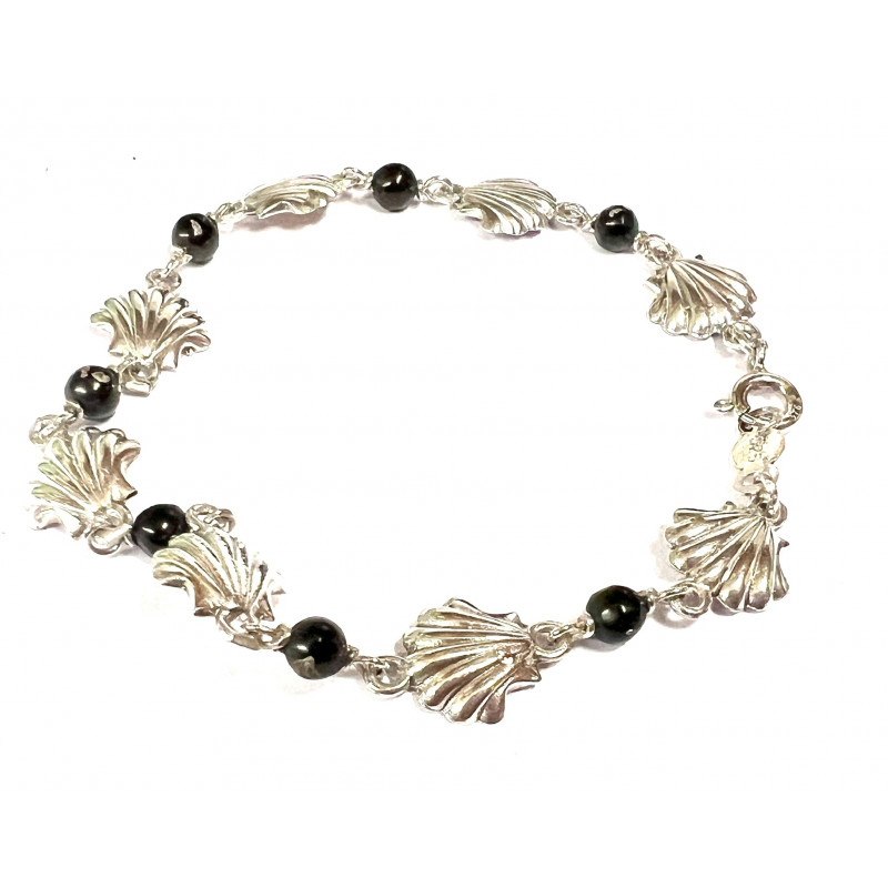 Pulsera de plata con conchas de Santiago y bolas de azabache  - 2-64T