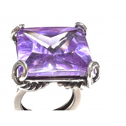 Anillo plata con piedra malva grande