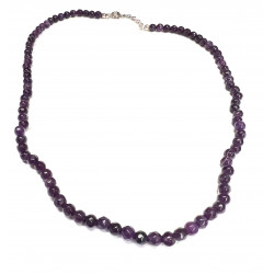 Collar corto de ágatas violeta con colgante de resina y plata  6-454