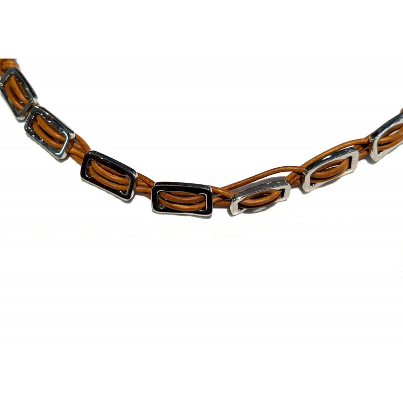 Collar unisex cuero y acero  5001C01011