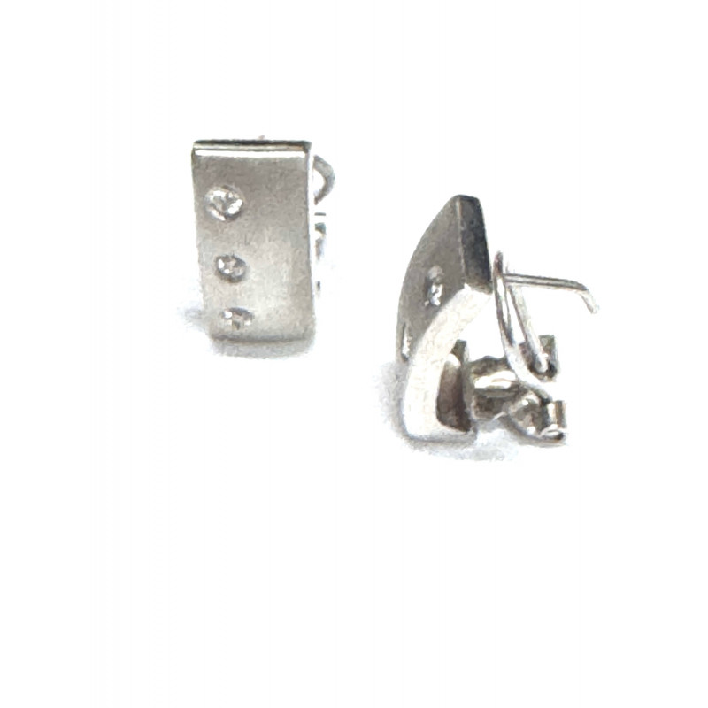 Pendientes de oro blanco y circonitas con cierre omega